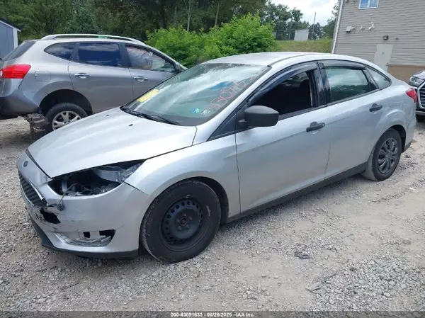1FADP3E23JL210042 2018 FORD FOCUS - Image 2