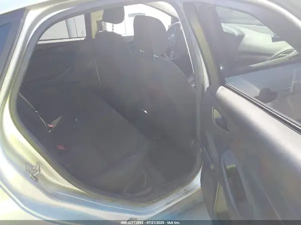 1FADP3E23JL211871 2018 FORD FOCUS - Image 8
