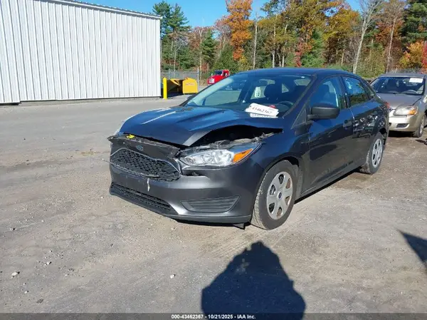 1FADP3E23JL213801 2018 FORD FOCUS - Image 2