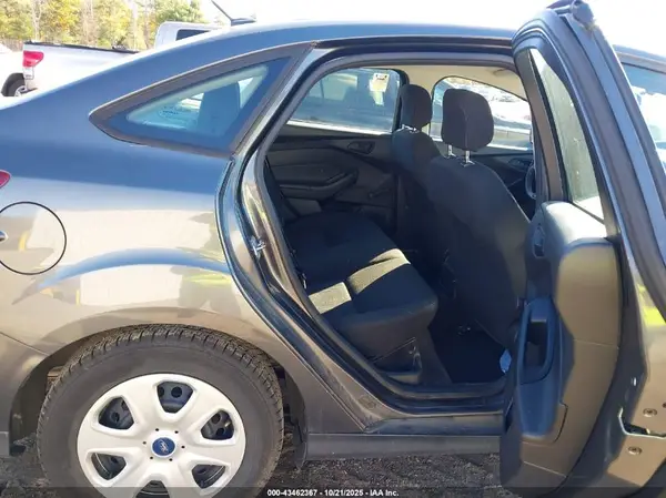 1FADP3E23JL213801 2018 FORD FOCUS - Image 8