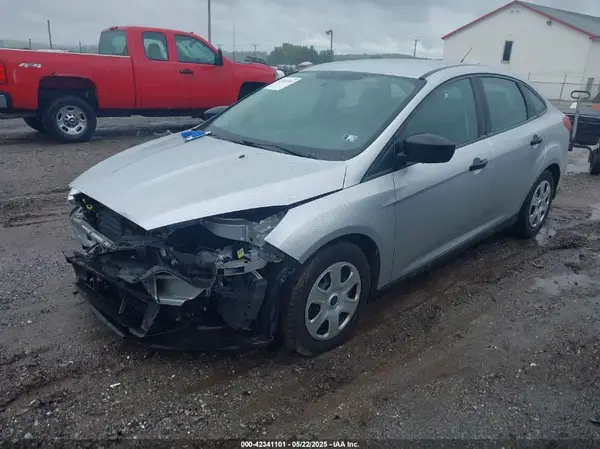 1FADP3E23JL219579 2018 FORD FOCUS - Image 2