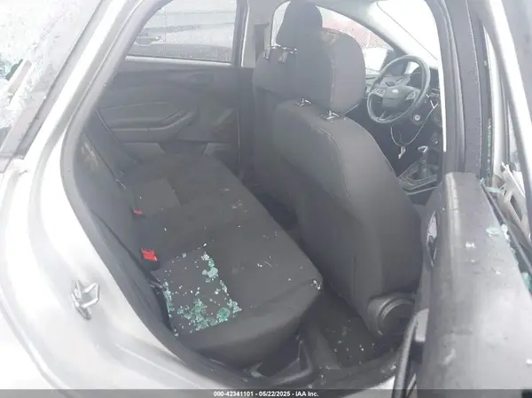 1FADP3E23JL219579 2018 FORD FOCUS - Image 8