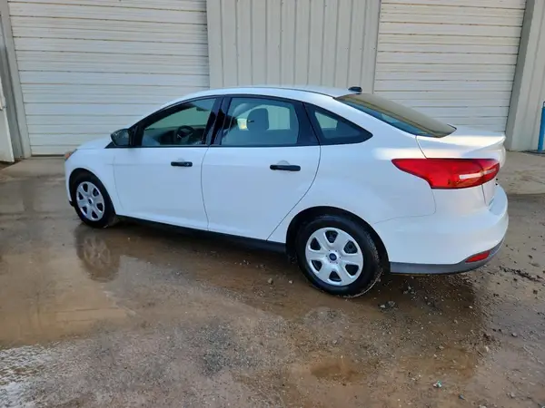 1FADP3E23JL220540 2018 FORD FOCUS - Image 2