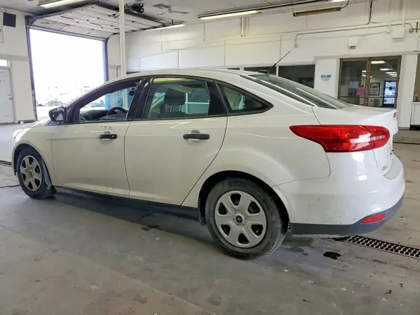 1FADP3E23JL224510 2018 FORD FOCUS - Image 2