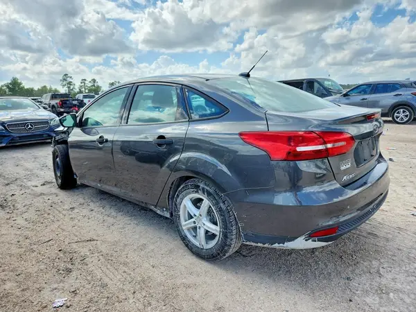 1FADP3E23JL233756 2018 FORD FOCUS - Image 2