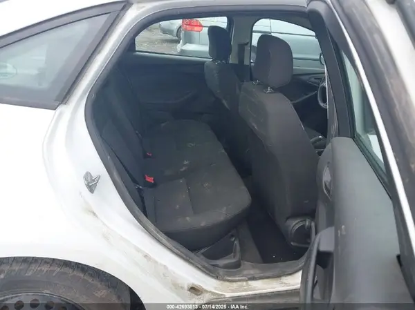 1FADP3E23JL236365 2018 FORD FOCUS - Image 8