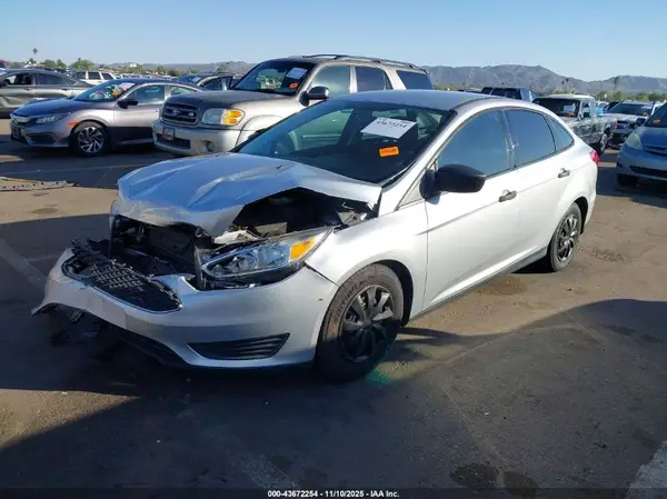 1FADP3E23JL260892 2018 FORD FOCUS - Image 2