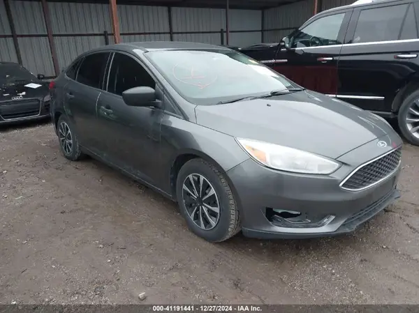 1FADP3E23JL302977 2018 FORD FOCUS - Image 1