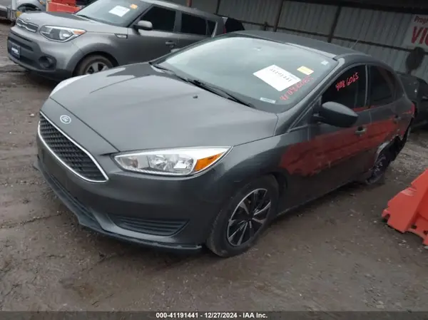 1FADP3E23JL302977 2018 FORD FOCUS - Image 2