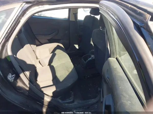 1FADP3E24GL211175 2016 FORD FOCUS - Image 8