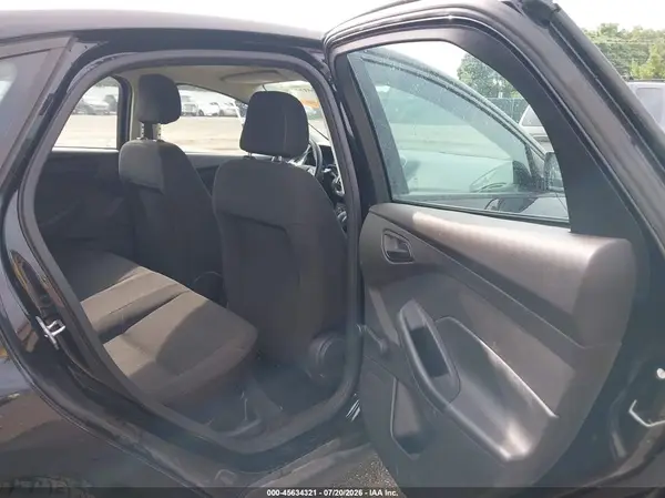 1FADP3E24GL237789 2016 FORD FOCUS - Image 8