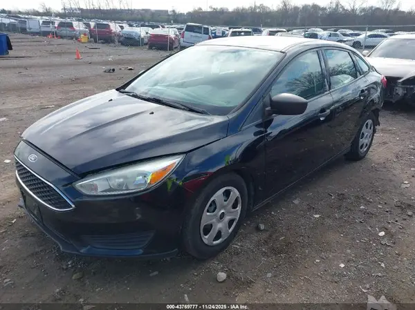 1FADP3E24GL243933 2016 FORD FOCUS - Image 2
