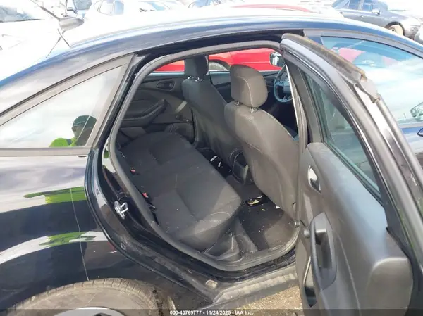 1FADP3E24GL243933 2016 FORD FOCUS - Image 8