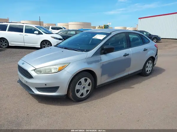 1FADP3E24GL311194 2016 FORD FOCUS - Image 2