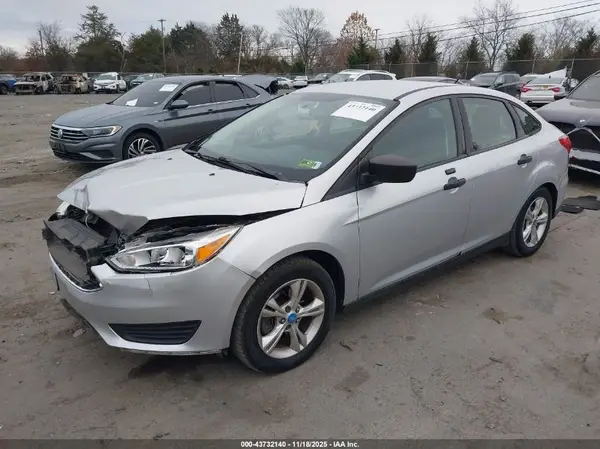 1FADP3E24GL323975 2016 FORD FOCUS - Image 2
