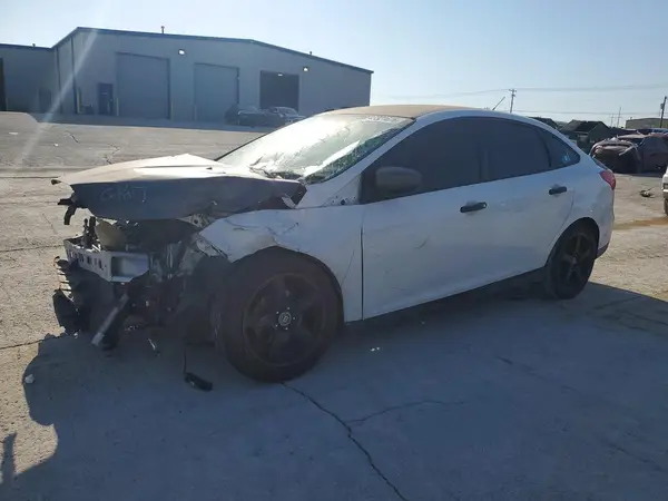 1FADP3E24GL328173 2016 FORD FOCUS - Image 1