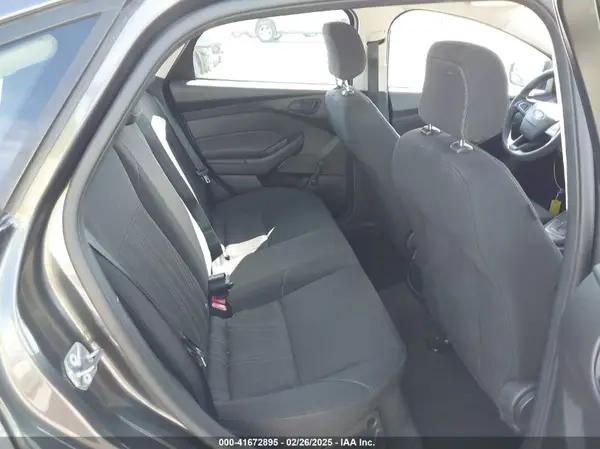 1FADP3E24GL369113 2016 FORD FOCUS - Image 8