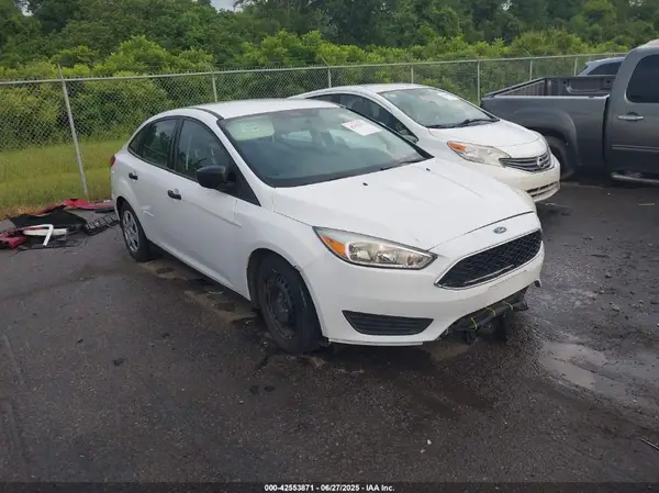 1FADP3E24GL383965 2016 FORD FOCUS - Image 1