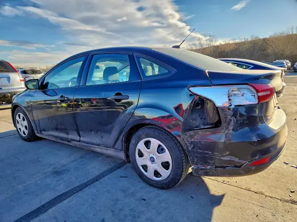 1FADP3E24GL385957 2016 FORD FOCUS - Image 2