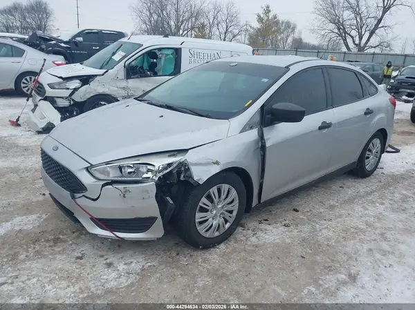 1FADP3E24GL386459 2016 FORD FOCUS - Image 2