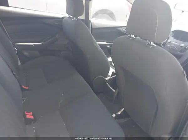 1FADP3E24GL391550 2016 FORD FOCUS - Image 8