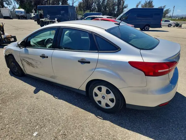 1FADP3E24GL405964 2016 FORD FOCUS - Image 2