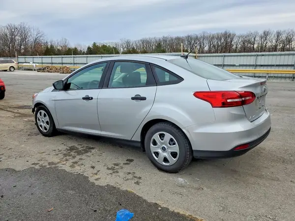 1FADP3E24HL229984 2017 FORD FOCUS - Image 2