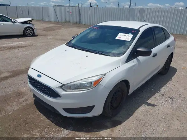 1FADP3E24HL262340 2017 FORD FOCUS - Image 2