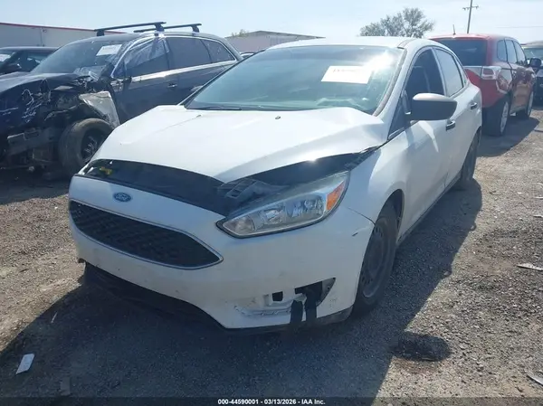 1FADP3E24HL282085 2017 FORD FOCUS - Image 2