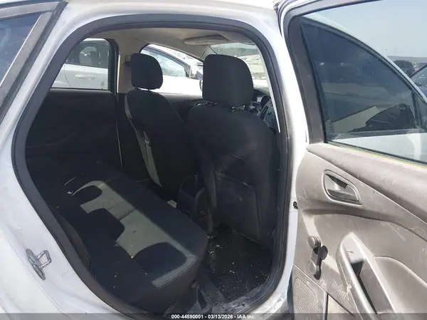 1FADP3E24HL282085 2017 FORD FOCUS - Image 8