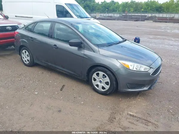 1FADP3E24HL301329 2017 FORD FOCUS - Image 1
