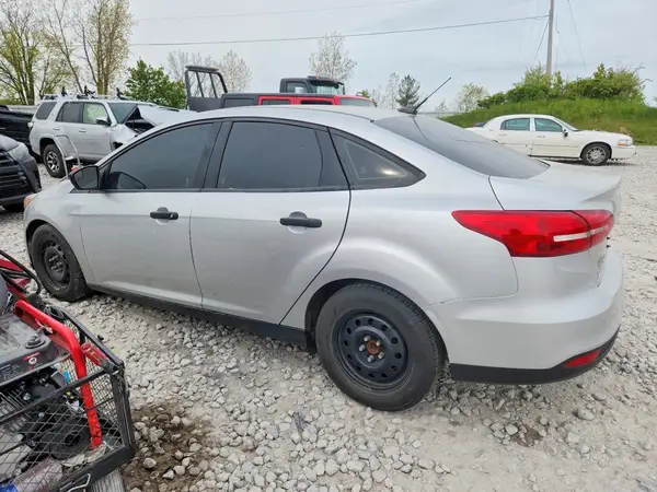 1FADP3E24HL322326 2017 FORD FOCUS - Image 2