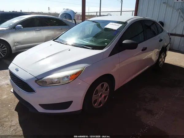 1FADP3E24HL324965 2017 FORD FOCUS - Image 2