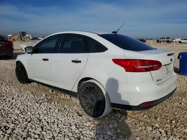 1FADP3E24HL341975 2017 FORD FOCUS - Image 2