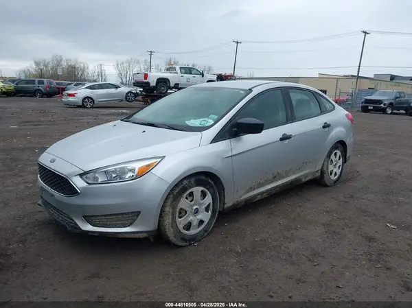 1FADP3E24JL239372 2018 FORD FOCUS - Image 2