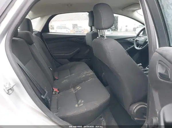 1FADP3E24JL239372 2018 FORD FOCUS - Image 8