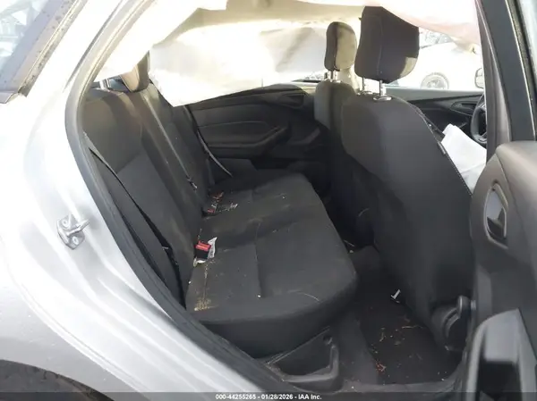 1FADP3E24JL260674 2018 FORD FOCUS - Image 8