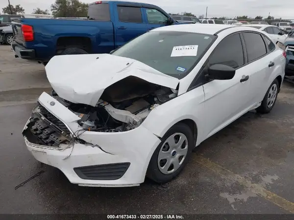 1FADP3E24JL284750 2018 FORD FOCUS - Image 2