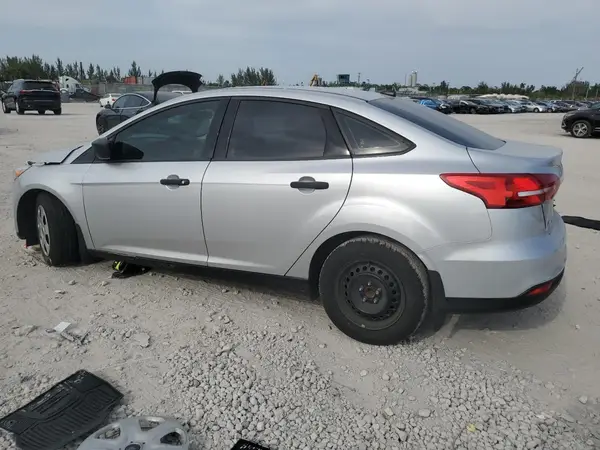 1FADP3E24JL299684 2018 FORD FOCUS - Image 2
