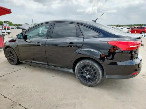 1FADP3E24JL302230 2018 FORD FOCUS - Image 2