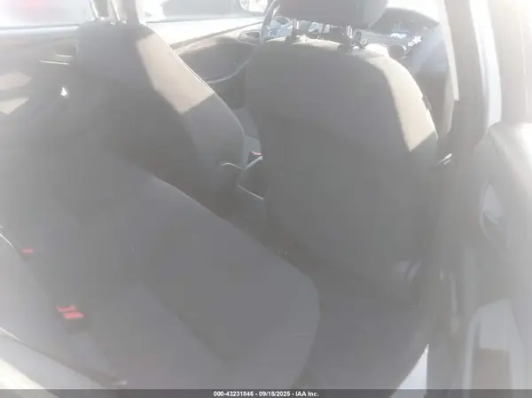 1FADP3E24JL304687 2018 FORD FOCUS - Image 8