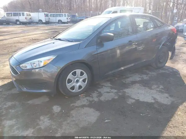 1FADP3E24JL309050 2018 FORD FOCUS - Image 2