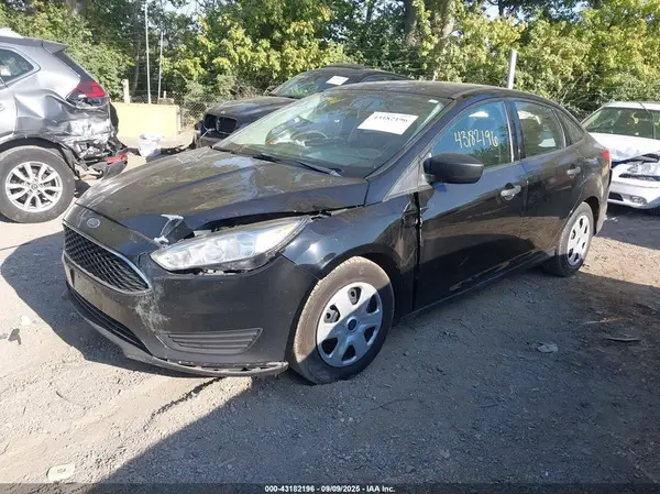 1FADP3E24JL309548 2018 FORD FOCUS - Image 2