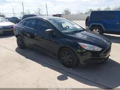 1FADP3E24JL330657 2018 FORD FOCUS