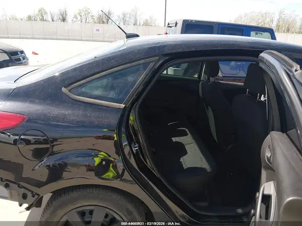 1FADP3E24JL330657 2018 FORD FOCUS - Image 8