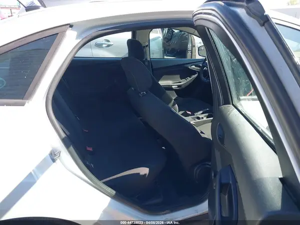 1FADP3E25GL253080 2016 FORD FOCUS - Image 8