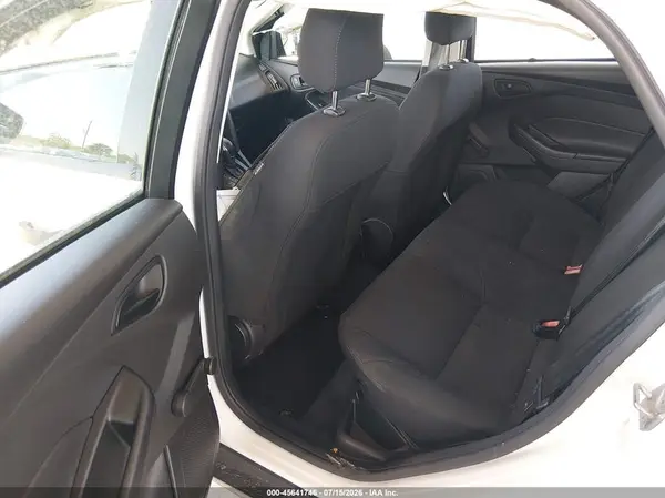 1FADP3E25GL262636 2016 FORD FOCUS - Image 8