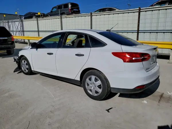 1FADP3E25GL264600 2016 FORD FOCUS - Image 2