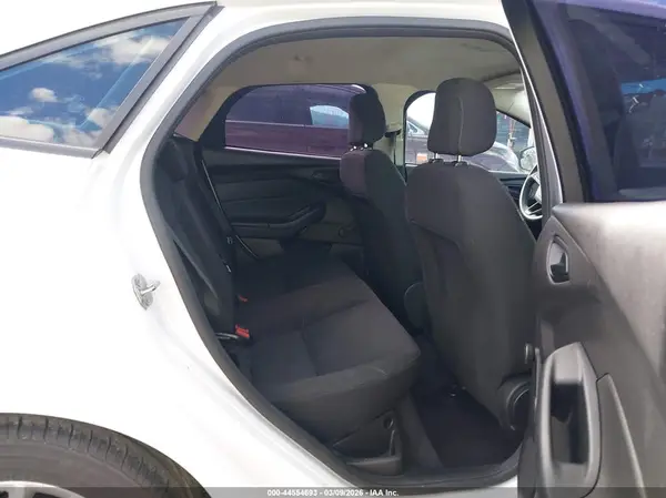 1FADP3E25GL268078 2016 FORD FOCUS - Image 8