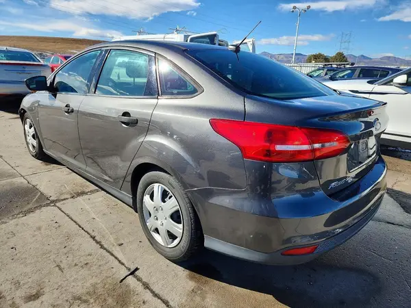 1FADP3E25GL293868 2016 FORD FOCUS - Image 2